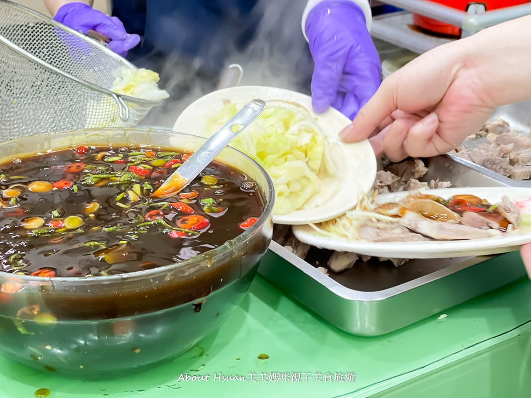 中壢夜市美食推薦 好鮮屋米粉湯 料好實在價格合理 夜市超人氣美食 @About Hsuan美美媽咪親子美食旅遊