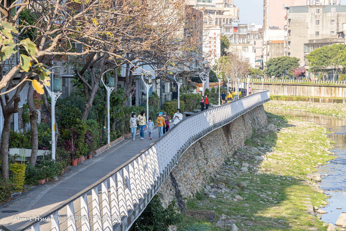桃園機場捷運A22老街溪站河岸、夜市、車站商圈沿線景點美食分享捷運下車後走透透吃美食看風景去@About Hsuan美美媽咪親子美食旅遊