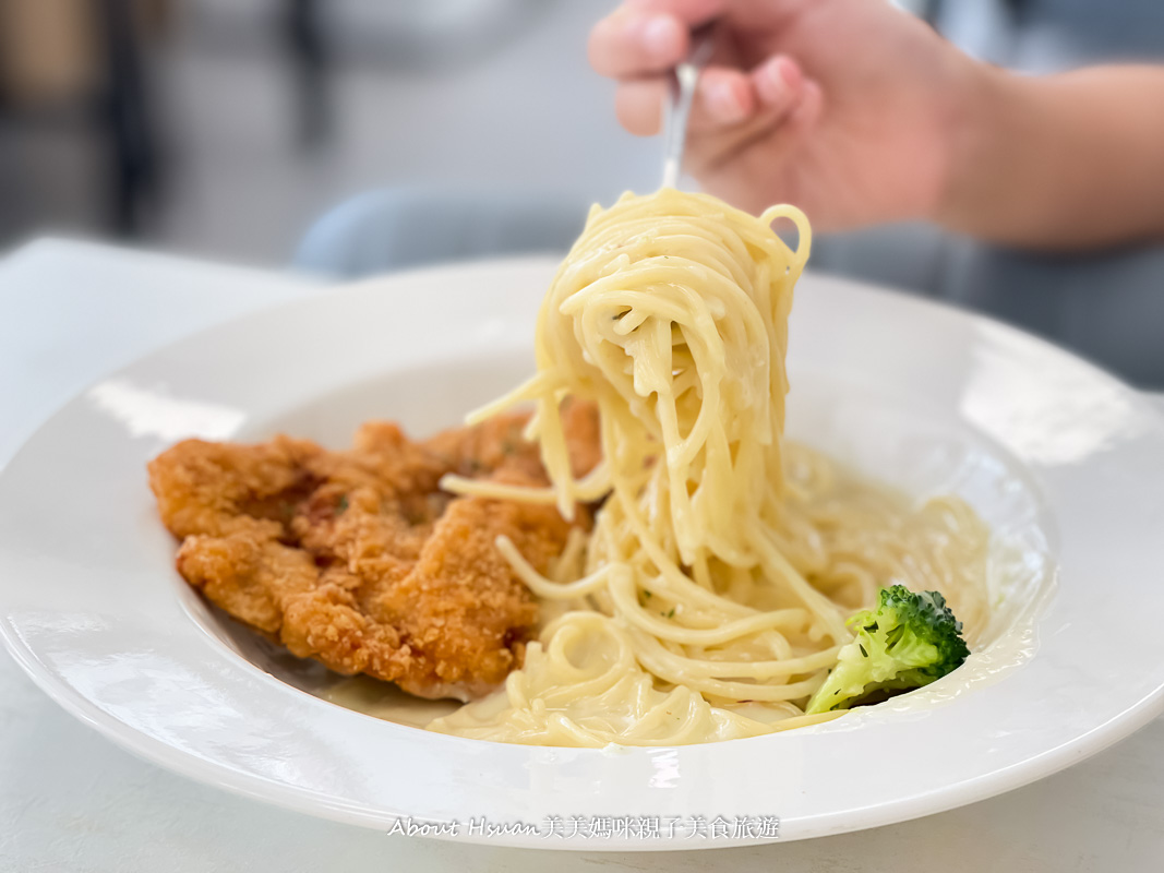 里歐歐式早餐平鎮民族店 平鎮民族路(中壢民族路)早午餐新開幕 餐點好吃環境乾淨 早上10:30分後還有6折外帶限定 @About Hsuan美美媽咪親子美食旅遊