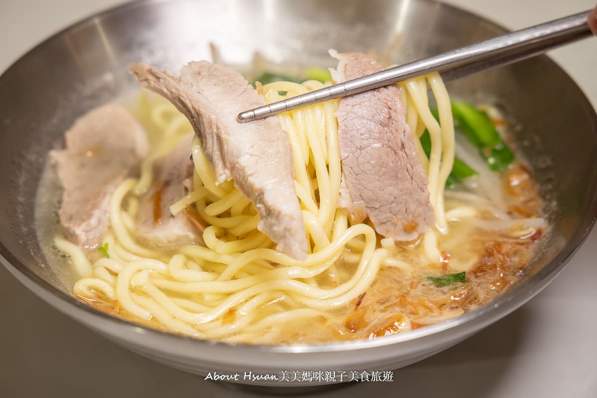 藝文特區美食 鴨肉榮藝文店 桃園最文青的鴨肉店 就像咖啡廳一樣時尚 藝文特區宵夜好選擇 @About Hsuan美美媽咪親子美食旅遊