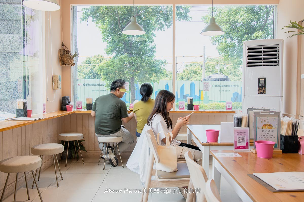 平鎮早午餐推薦 日日朝食平鎮總店 小巧溫馨又好拍的早午餐店 料理很用心又美味 固定更換新菜色 同事朋友聚會、親子用餐都合適 @About Hsuan美美媽咪親子美食旅遊