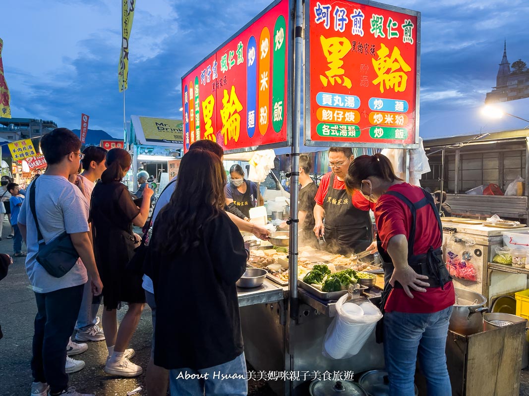 埔里景點 埔里城觀光夜市  夜市美食品項眾多 夜市牛排竟然還有Buffet自助免費吃? 格鬥機器人對戰? 就連下雨都有開的夜市 @About Hsuan美美媽咪親子美食旅遊