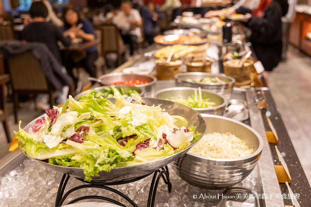 中壢吃到飽 古華花園飯店繽紛西餐廳 營業時段只有早餐與午餐唷! 古華酒藏同場加映 買威士忌的好地方 @About Hsuan美美媽咪親子美食旅遊