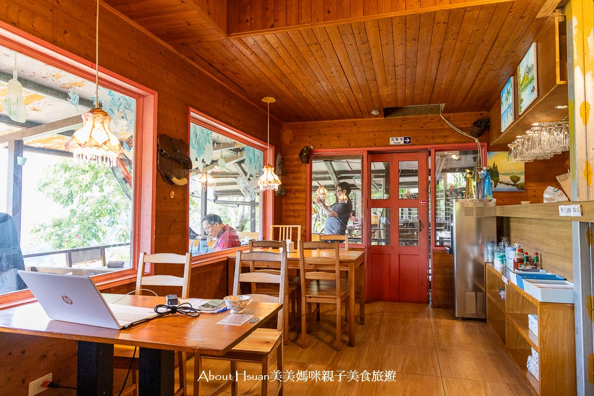 桃園復興區景觀餐廳森鄰水岸景觀咖啡館真的不僅僅是復興鄉網美餐廳環境好拍美食好吃還有現場駐唱唷! @About Hsuan美美媽咪親子美食旅遊