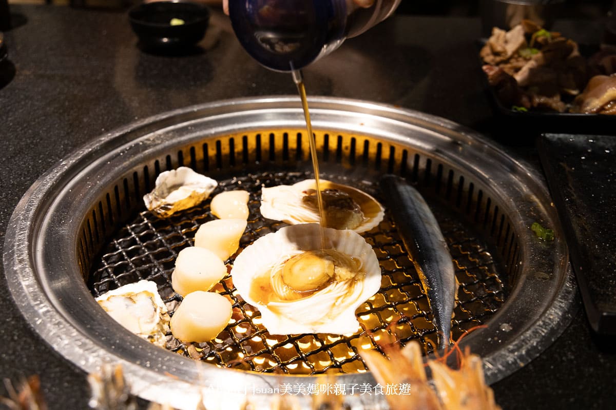 中壢胖肚肚燒肉 全台最高CP值燒肉之一 平日一個人最低只要$499就可以享有自助吧、牛豬雞肉與海鮮吃到飽 @About Hsuan美美媽咪親子美食旅遊