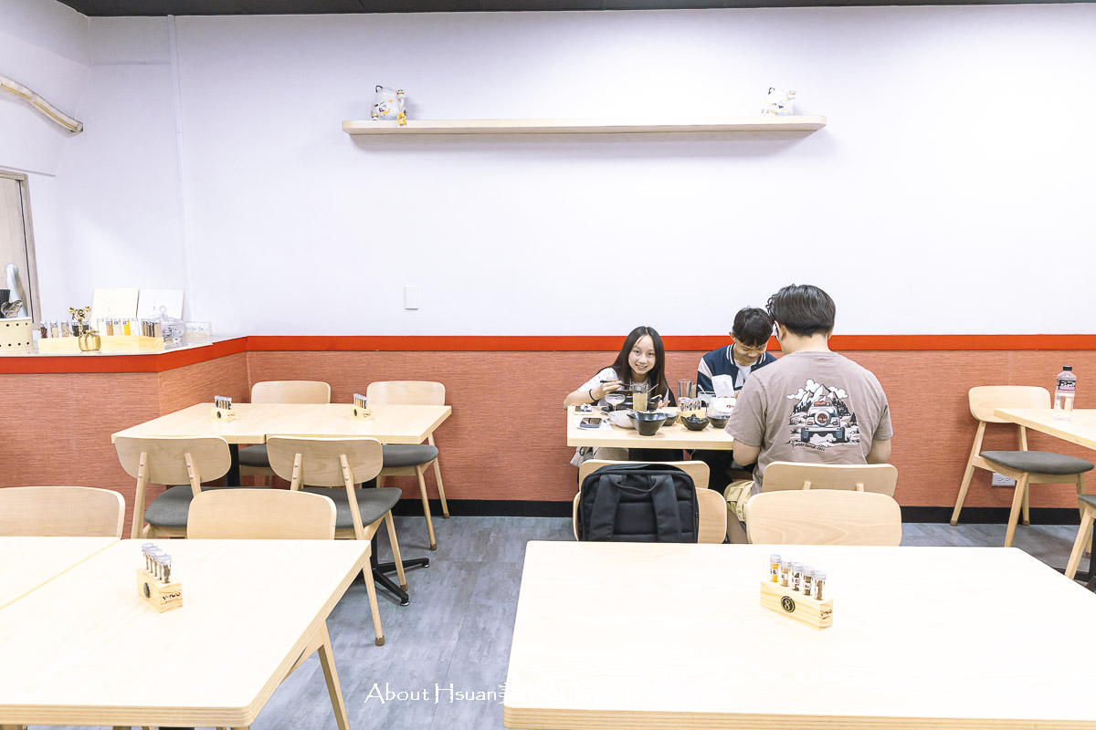 板橋美食 全新開幕的94咖哩孃 新北市政府對面的巷弄美食 200元可以吃到13種香料研發的咖哩火鍋 @About Hsuan美美媽咪親子美食旅遊