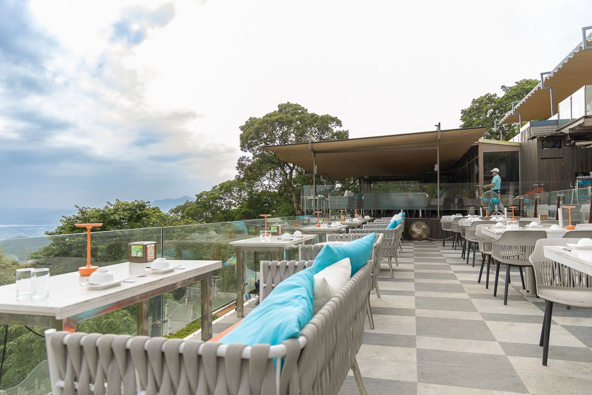 陽明山景觀餐廳 八卦夜未眠 絕美山中包廂 露天座位  中式料理、BBQ、活體海鮮料理聚餐 60個停車位提供 北市遠離塵囂聚餐的好選擇 @About Hsuan美美媽咪親子美食旅遊