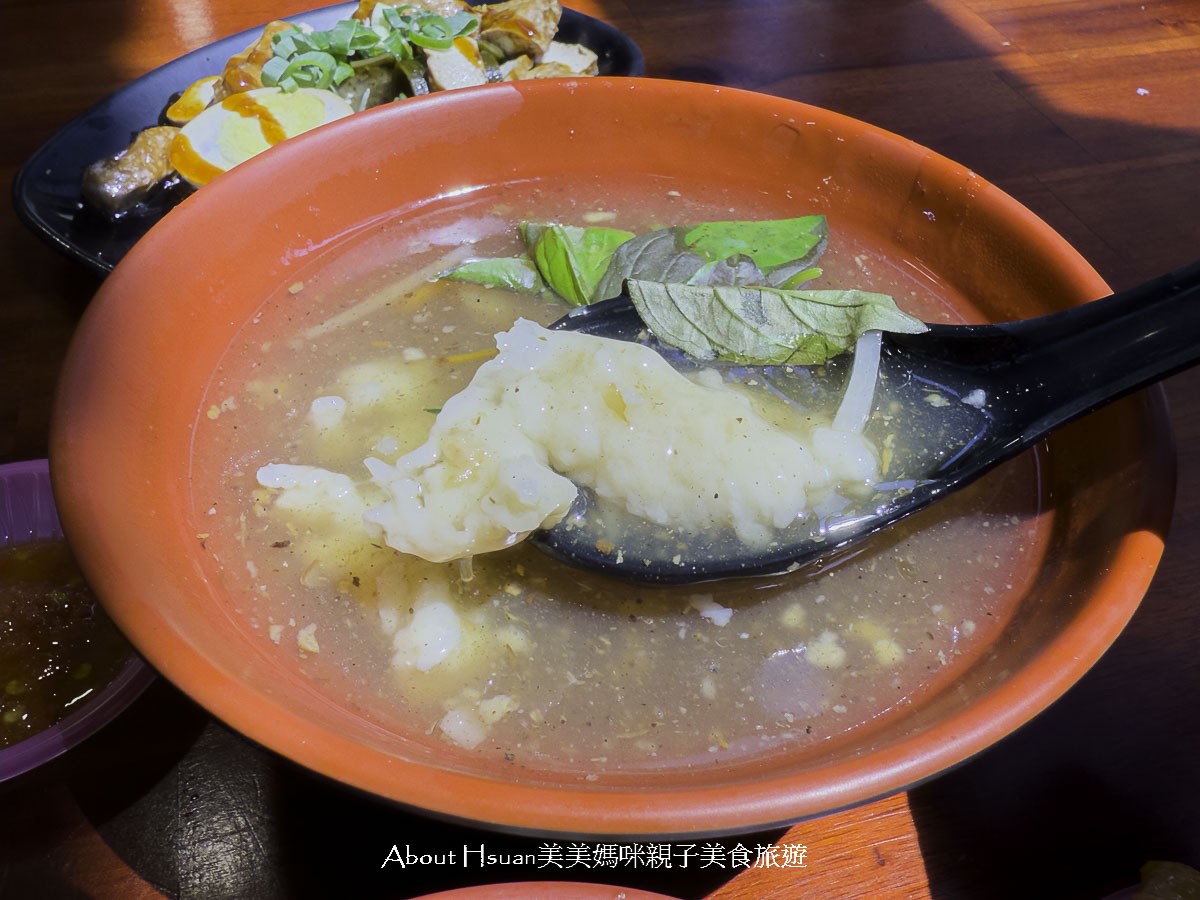 中壢過嶺美食 焿霸王過嶺店 位於松勇路上的過嶺社區銅板美食 @About Hsuan美美媽咪親子美食旅遊