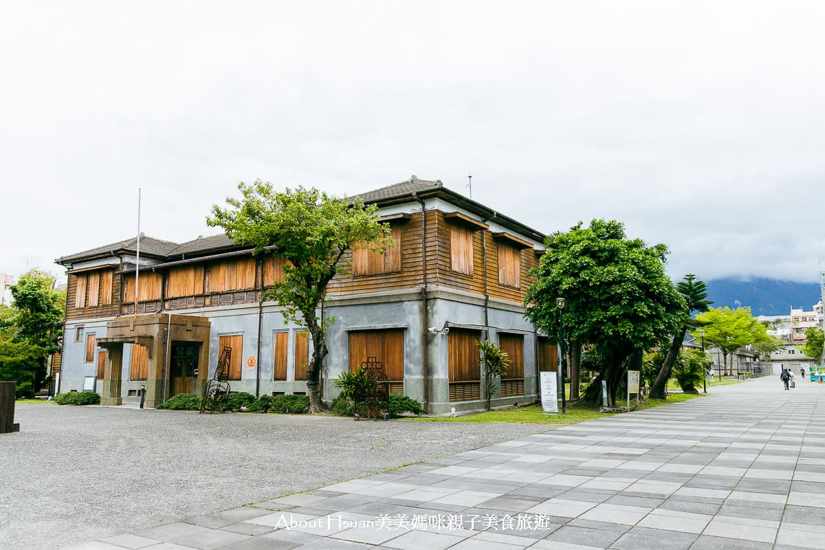 花蓮景點推薦 花蓮文化創意產業園區結合花蓮流行音樂AI實驗基地 能玩自創歌曲MV免收費 園區大有綠地 建築好美還常有免費展覽 @About Hsuan美美媽咪親子美食旅遊