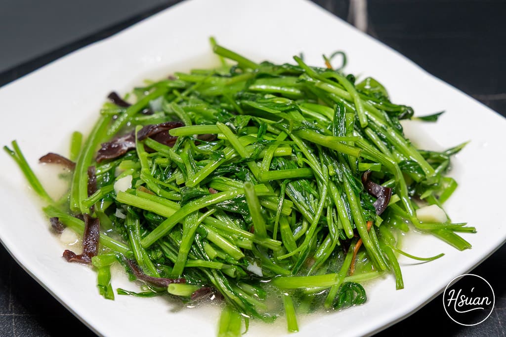 龍潭親子景點 上久釣蝦休閒美食餐廳 龍潭首創自動旋轉烤串機釣蝦場 邊釣蝦邊吃旋轉串串烤與熱炒 完全無菸冷氣環境好舒適 @About Hsuan美美媽咪親子美食旅遊
