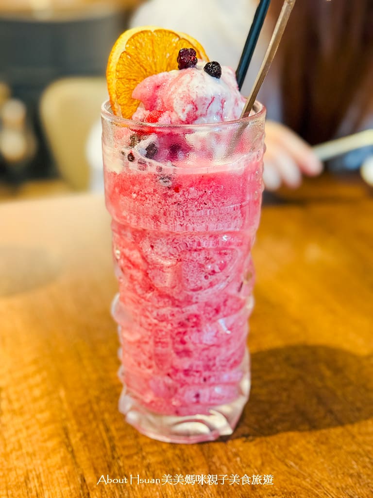 三峽北大特區美食推薦 亨聚餐酒館 菜色好吃聚餐氣氛好 假日還有駐唱歌手 @About Hsuan美美媽咪親子美食旅遊
