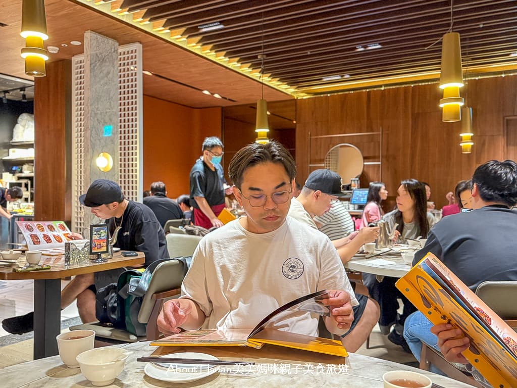 信義區美食 四川吳抄手信義店 連續4年米其林必比登推薦餐廳 在遠百信義店品嘗米其林美食 @About Hsuan美美媽咪親子美食旅遊