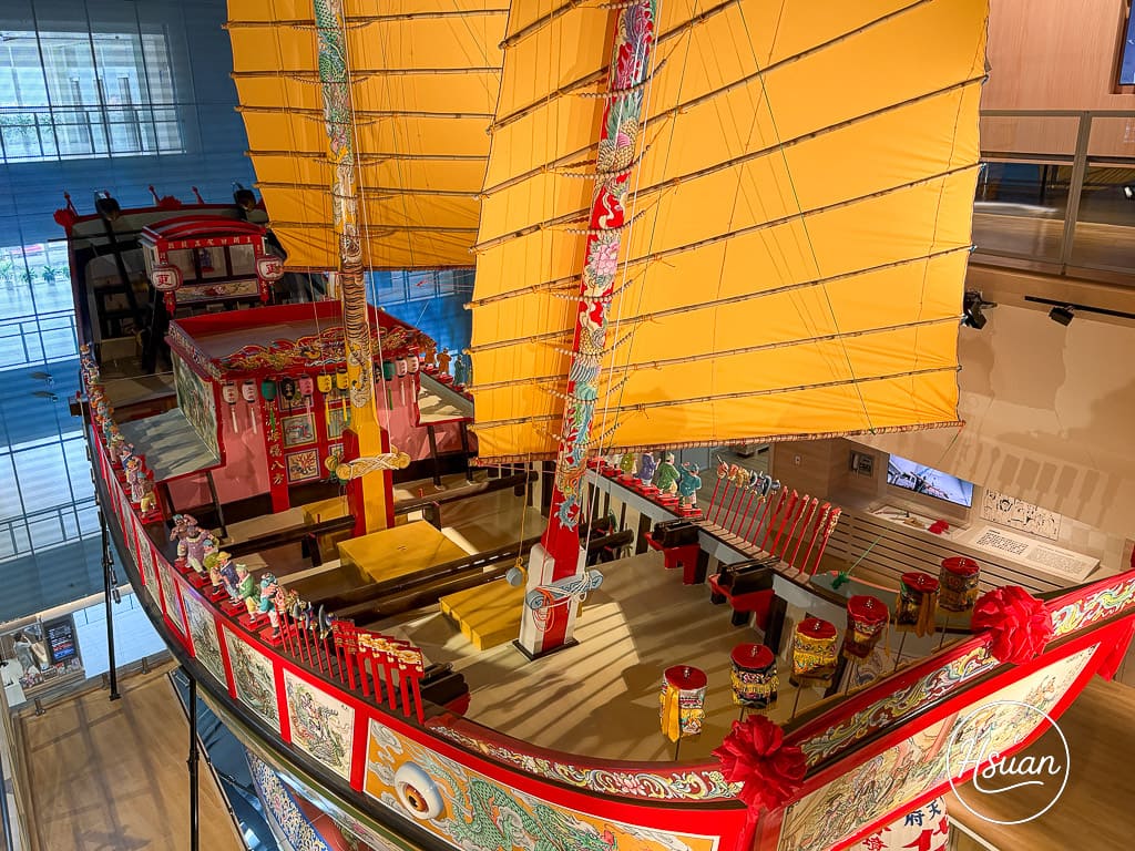 屏東縣王船文化館屏東東港景點講述王船文化歷史從開場的環形沉浸式劇場就讓人目不轉睛@About Hsuan美美媽咪親子美食旅遊