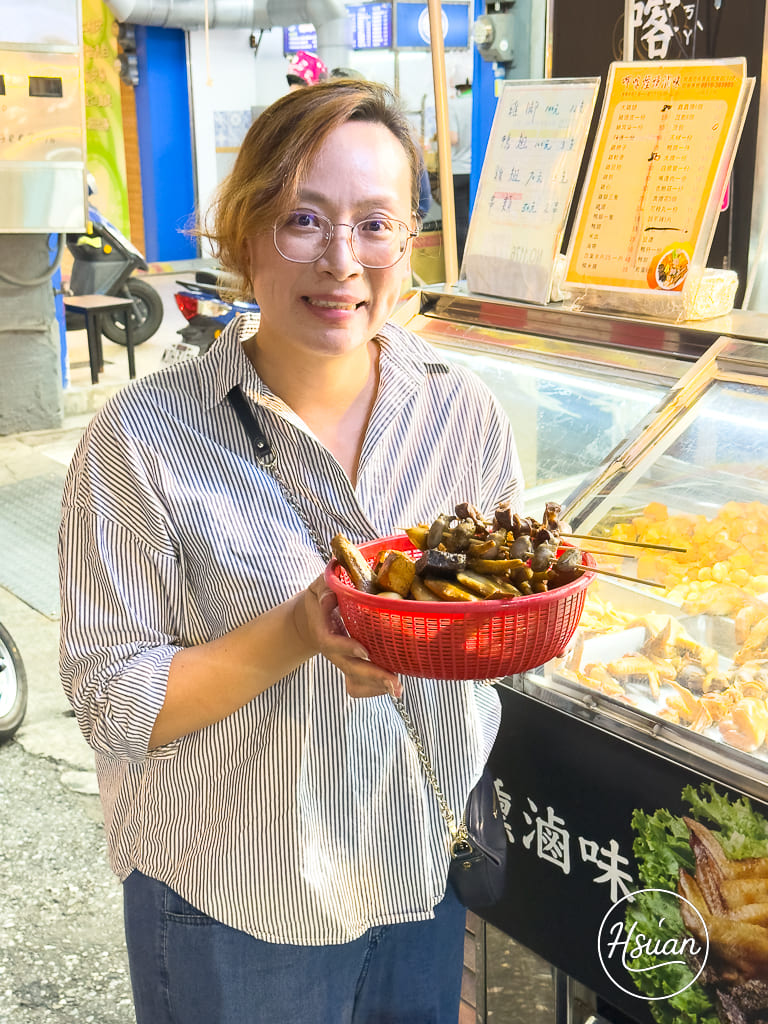 桃園桃鶯路隱藏版冷滷「呷喀煙燻滷味」在地人激推的冷滷宵夜，必加小魚乾辣椒！ @About Hsuan美美媽咪親子美食旅遊