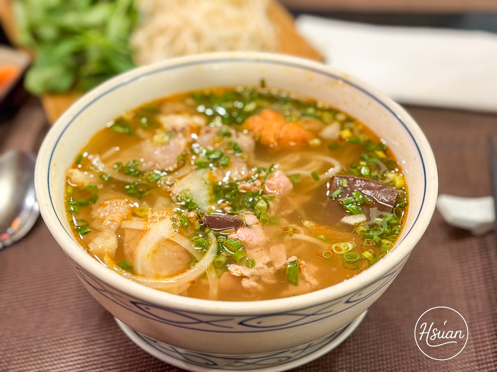峴港必吃美食｜Ngon Thi Hoa Restaurant 古色古香越式庭園，現場音樂、高CP值，親子情侶峴港之旅必訪！ @About Hsuan美美媽咪親子美食旅遊