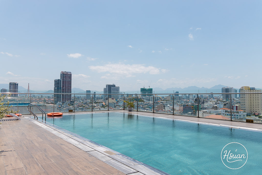 峴港高CP飯店推薦 一晚只要台幣$800！峴港 Aria Grand Hotel &#038; Apartment 無邊泳池＋親切服務，還能走路到美溪沙灘 @About Hsuan美美媽咪親子美食旅遊