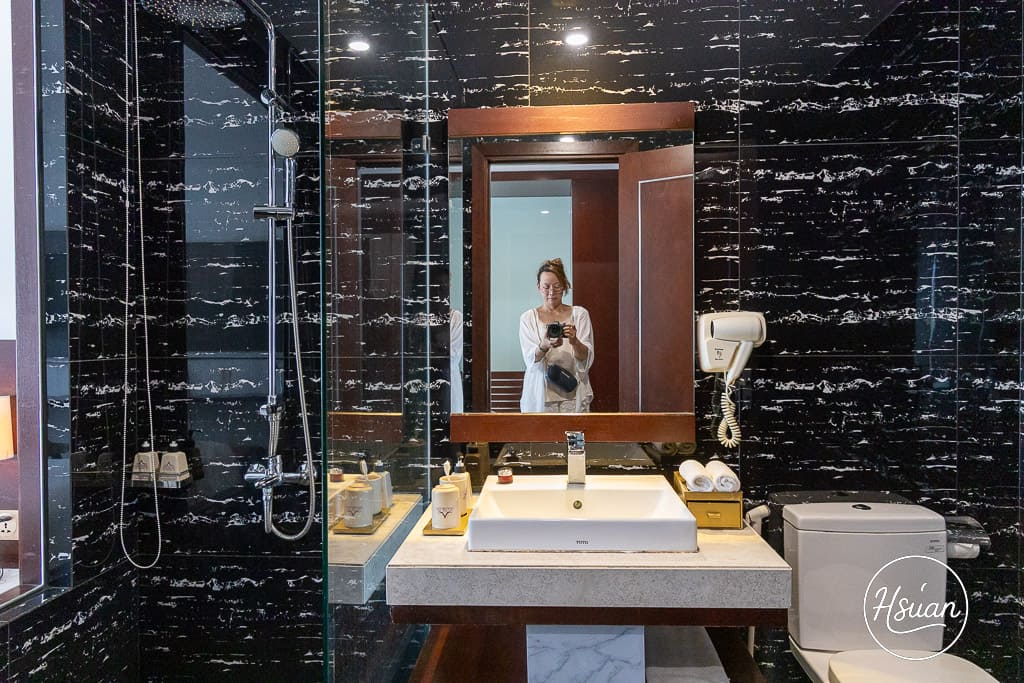 峴港高CP飯店推薦 一晚只要台幣$800！峴港 Aria Grand Hotel &#038; Apartment 無邊泳池＋親切服務，還能走路到美溪沙灘 @About Hsuan美美媽咪親子美食旅遊