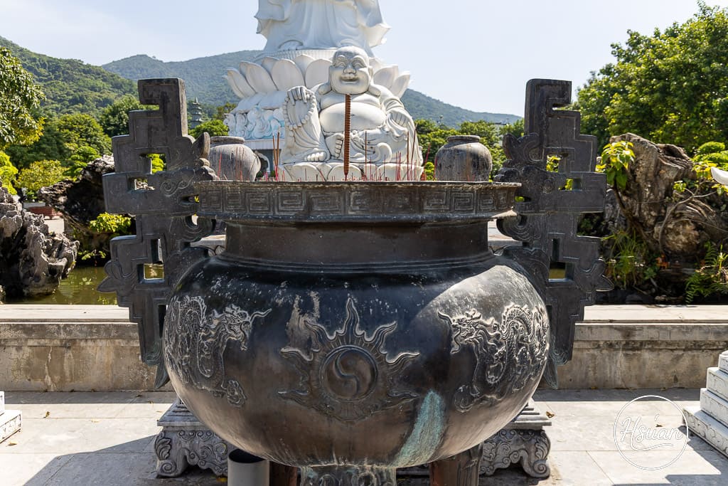 峴港自由行必訪景點推薦 山茶半島靈應寺 探訪越南最高觀音，一篇搞懂三大靈應寺差異 @About Hsuan美美媽咪親子美食旅遊
