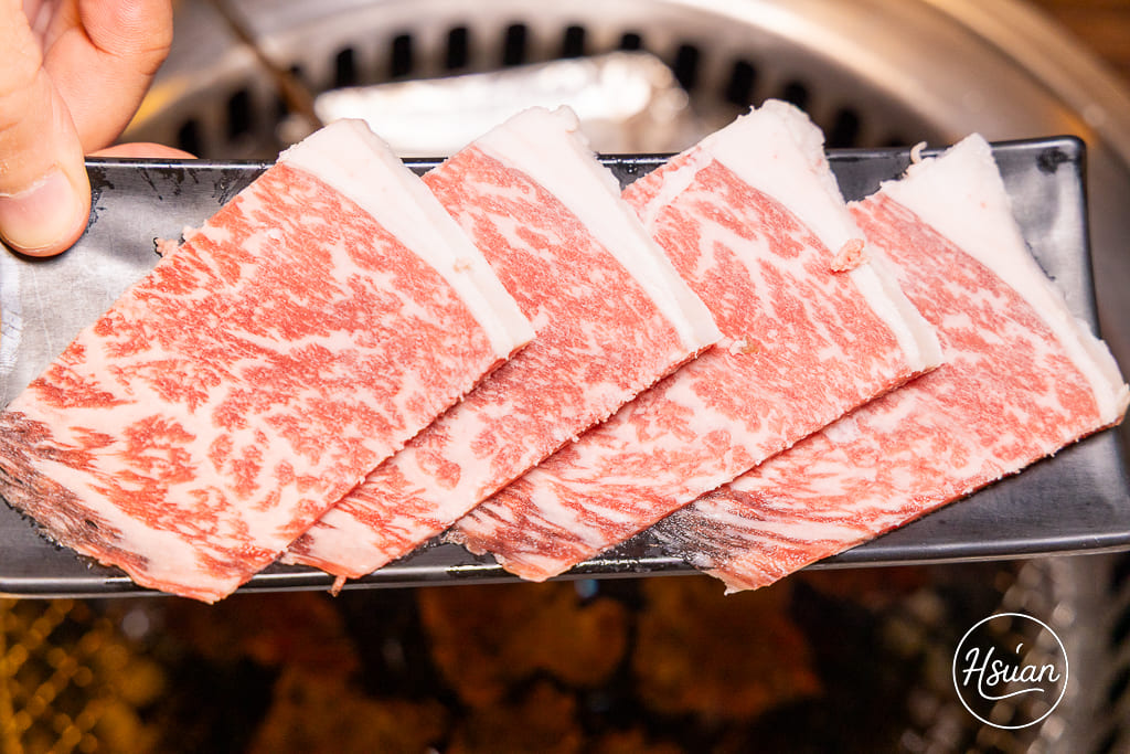 滿堂紅 日式燒肉。麻辣鍋 &#8211; 南崁店｜桃園聚餐必吃！$1199就能爽嗑和牛吃到飽 @About Hsuan美美媽咪親子美食旅遊