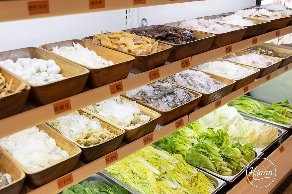 中壢火鍋串燒吃到飽推薦｜呀屋火鍋烤串中壢店，全新開幕大份量肉盤隨你拿！ @About Hsuan美美媽咪親子美食旅遊