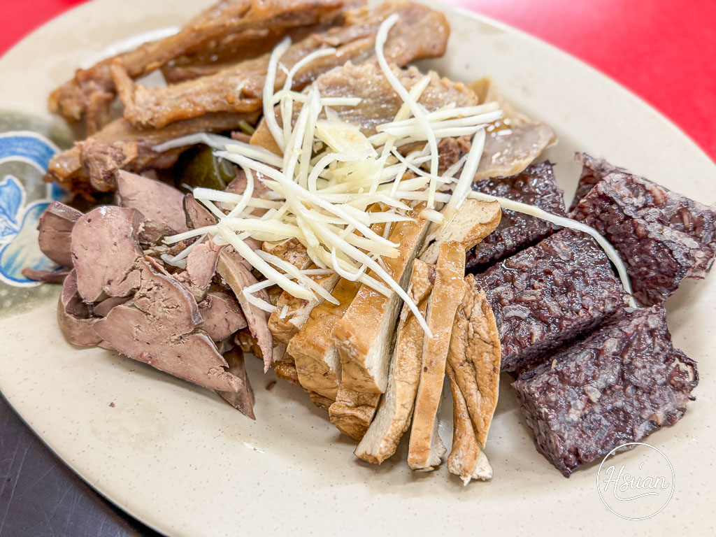 恆春鄉村冬粉鴨｜恆春老街必吃！在地人激推的平價鴨肉冬粉、爆棚滷味天堂！ @About Hsuan美美媽咪親子美食旅遊