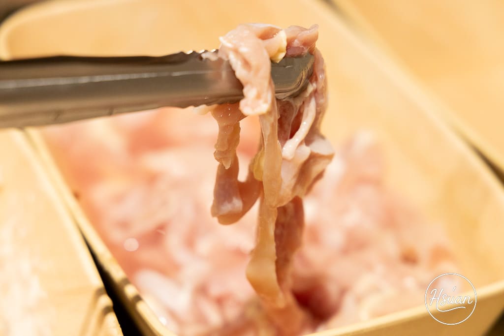 蘆洲$399吃到飽 涮飽飽石頭火鍋 牛豬雞羊魚肉食材隨你吃，還不收服務費! 鄰近捷運新蘆線三民高中站 @About Hsuan美美媽咪親子美食旅遊