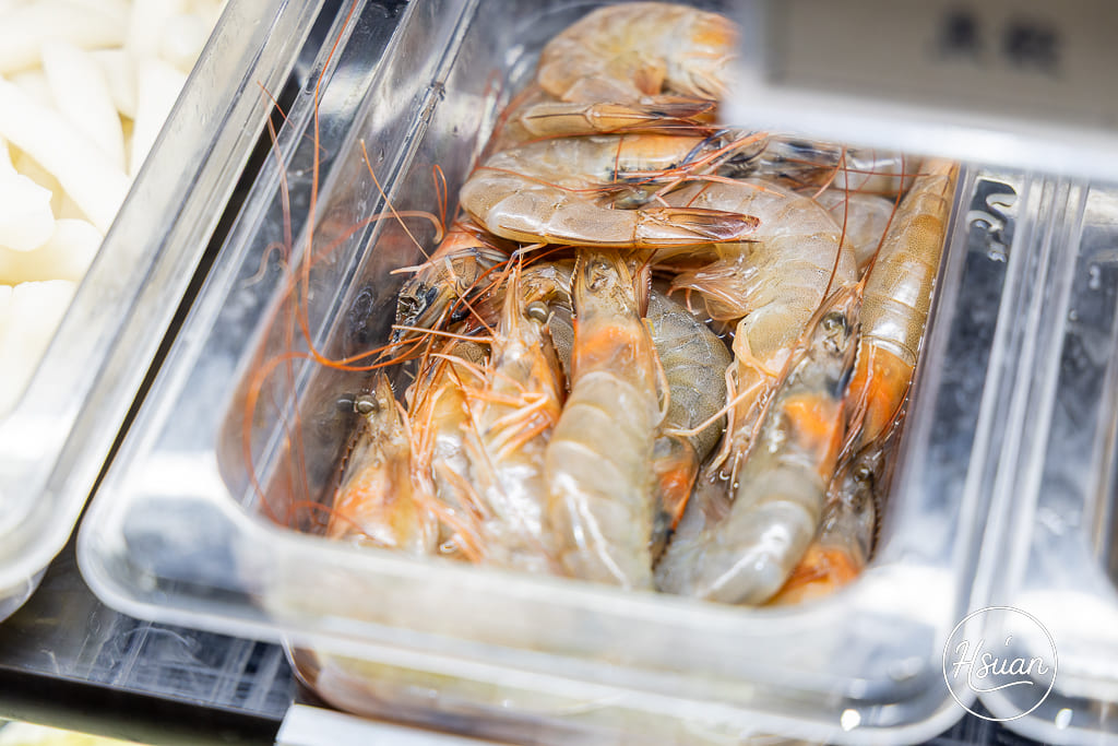 中壢中原美食新選擇！【蹭秤】夜店風麻辣燙x豚骨海鮮拉麵，自由配就是爽，營業到凌晨！ @About Hsuan美美媽咪親子美食旅遊
