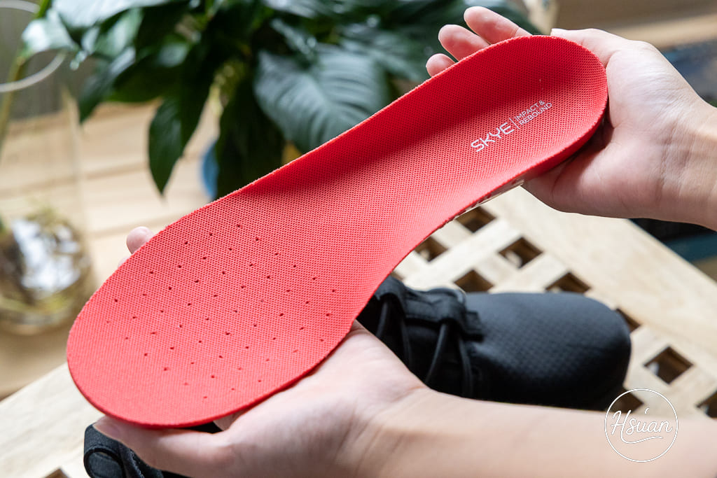 SKYE走走鞋-全能輕旅鞋開箱實測｜防滑、防水、輕量化！一雙搞定日常與旅行 @About Hsuan美美媽咪親子美食旅遊