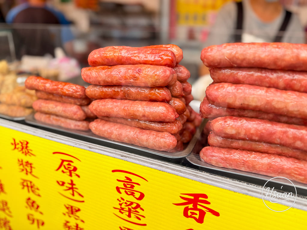 白沙屯拱天宮一日遊懶人包|台61線景點拜媽祖、吃市集美食、玩沙灘!茉草吊飾、喝隨便、吃超巨地瓜球、白沙屯泡菜蘿蔔糕、阿滿小吃部推薦 @About Hsuan美美媽咪親子美食旅遊 白沙屯拱天宮一日遊懶人包|台61線景點拜媽祖、吃市集美食、玩沙灘!茉草吊飾、喝隨便、吃超巨地瓜球、白沙屯泡菜蘿蔔糕、阿滿小吃部推薦 @About Hsuan美美媽咪親子美食旅遊