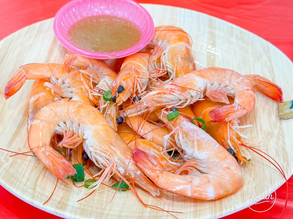 【東港華僑市場美食推薦】平價也能吃到豪華海鮮餐？統冠生魚片32片竟然只要$250? 讓你吃到翻！ @About Hsuan美美媽咪親子美食旅遊