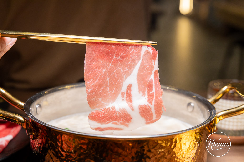 桃園青埔美食｜金蒔鍋物青埔旗艦店：歐風餐酒館火鍋推薦，青埔約會聚餐質感首選 @About Hsuan美美媽咪親子美食旅遊