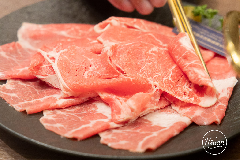 桃園青埔美食|金蒔鍋物青埔旗艦店:歐風餐酒館火鍋推薦,青埔約會聚餐質感首選 @About Hsuan美美媽咪親子美食旅遊 桃園青埔美食|金蒔鍋物青埔旗艦店:歐風餐酒館火鍋推薦,青埔約會聚餐質感首選 @About Hsuan美美媽咪親子美食旅遊