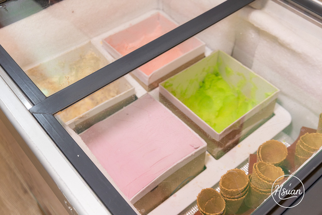 竹北平價小火鍋推薦｜鍋娘娘自選炒料的石頭火鍋 湯頭超鮮！自助吧滷肉飯、王子麵類手搖飲料冰品無限吃到飽 @About Hsuan美美媽咪親子美食旅遊