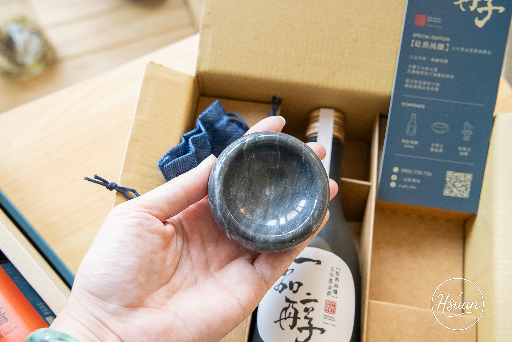 【2025花蓮十大伴手禮推薦】在地人激推10大必買名店，甜點、麻糬、醬料全攻略！ @About Hsuan美美媽咪親子美食旅遊