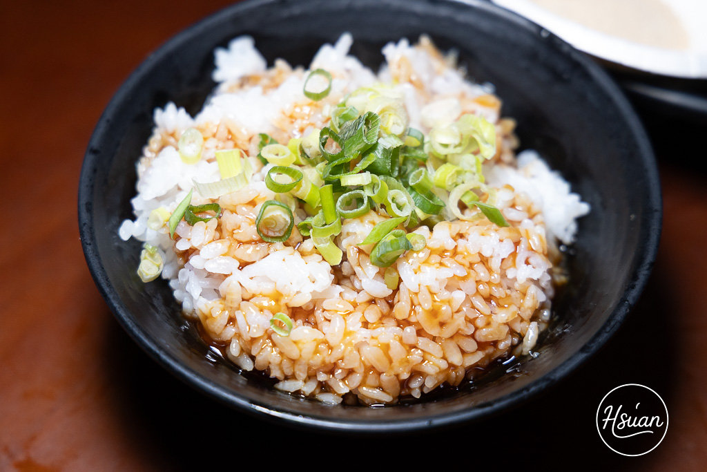 【士林夜市美食】雞老闆桶仔雞士林店：捷運劍潭站一出站就衝，這家聚餐送烤雞你不能不知道! 私藏分享「士林聚餐推薦」！ @About Hsuan美美媽咪親子美食旅遊