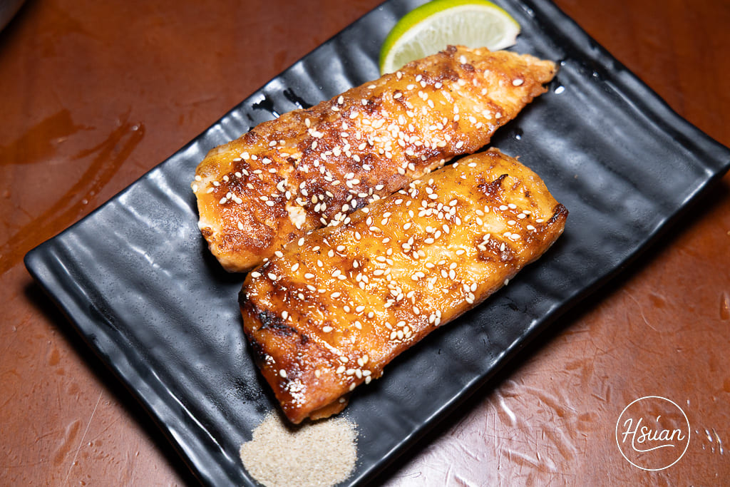 【士林夜市美食】雞老闆桶仔雞士林店：捷運劍潭站一出站就衝，這家聚餐送烤雞你不能不知道! 私藏分享「士林聚餐推薦」！ @About Hsuan美美媽咪親子美食旅遊