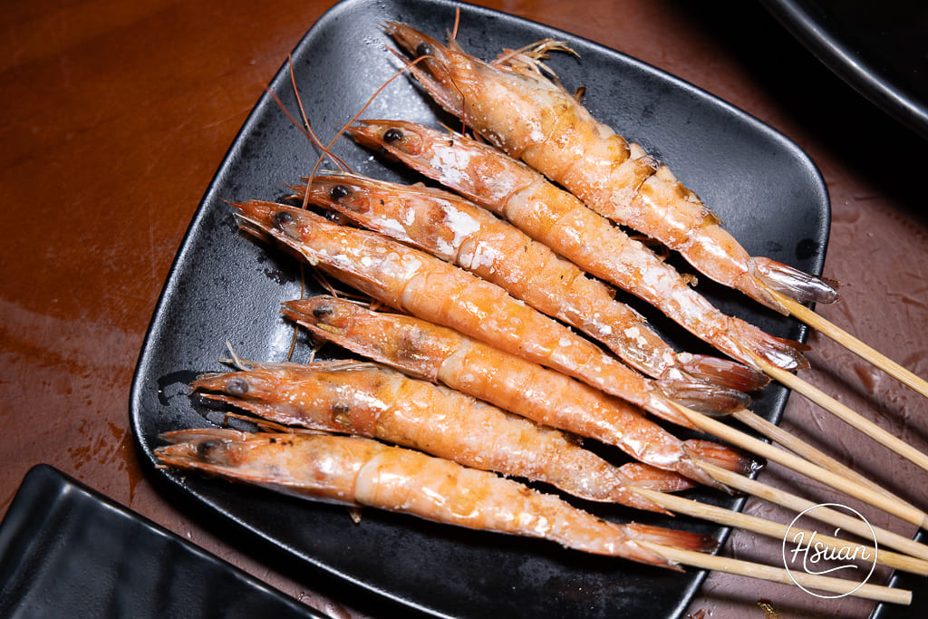 【士林夜市美食】雞老闆桶仔雞士林店：捷運劍潭站一出站就衝，這家聚餐送烤雞你不能不知道! 私藏分享「士林聚餐推薦」！ @About Hsuan美美媽咪親子美食旅遊