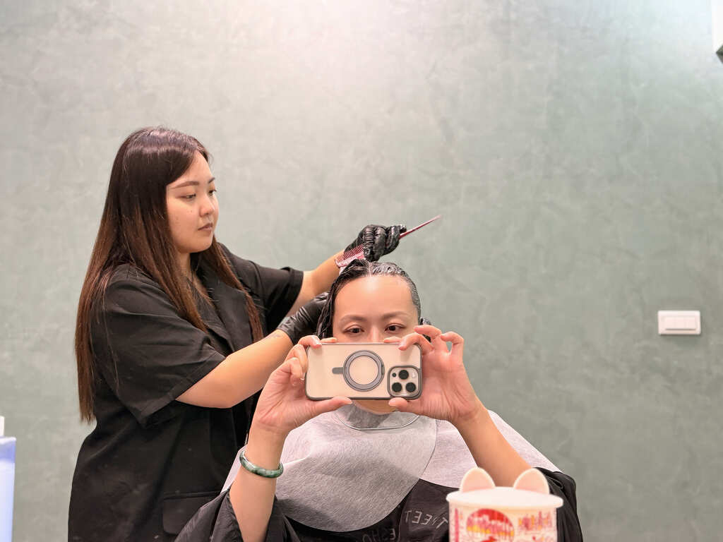 小樹修修親子沙龍 中壢平鎮專業親子髮廊，兒童剪髮、染護髮、頭皮護理一次滿足！ @About Hsuan美美媽咪親子美食旅遊