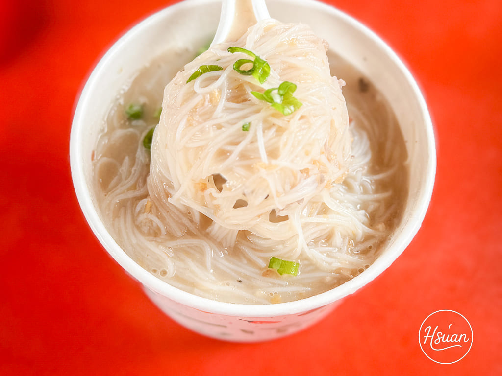 【台中東勢美食】大茅埔臭豆腐 躲在土地公廟裡的隱藏版美味！還有大骨筍湯、濃郁芋頭米粉，在地人必吃的早午餐 @About Hsuan美美媽咪親子美食旅遊