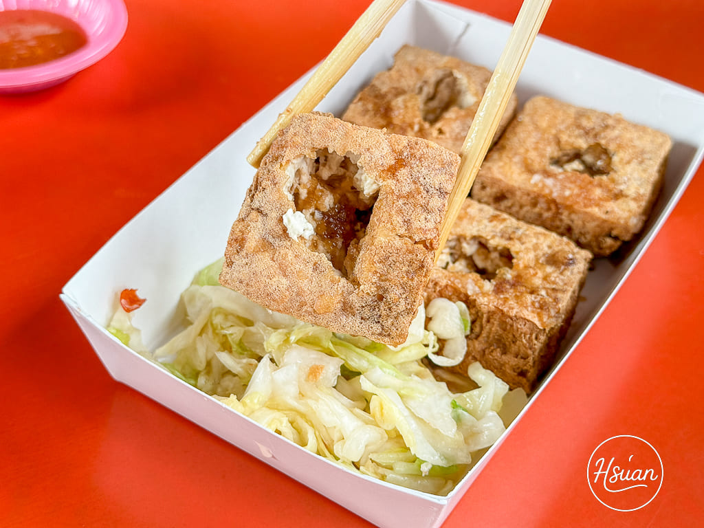 【台中東勢美食】大茅埔臭豆腐 躲在土地公廟裡的隱藏版美味！還有大骨筍湯、濃郁芋頭米粉，在地人必吃的早午餐 @About Hsuan美美媽咪親子美食旅遊