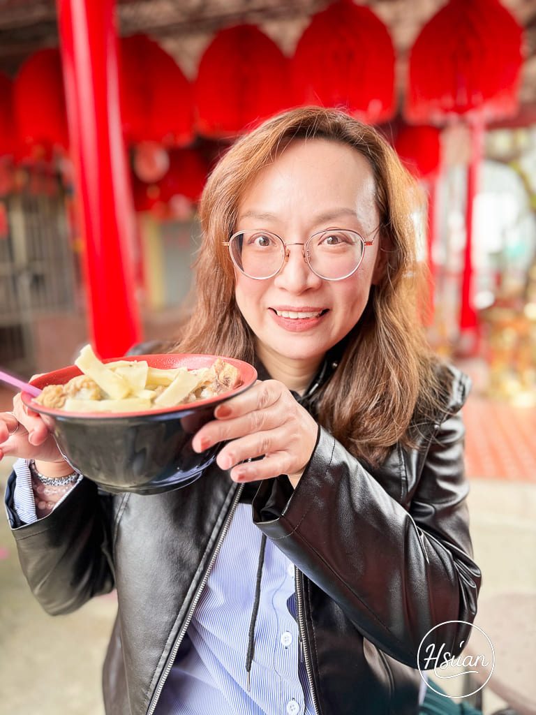 【台中東勢美食】大茅埔臭豆腐 躲在土地公廟裡的隱藏版美味！還有大骨筍湯、濃郁芋頭米粉，在地人必吃的早午餐 @About Hsuan美美媽咪親子美食旅遊