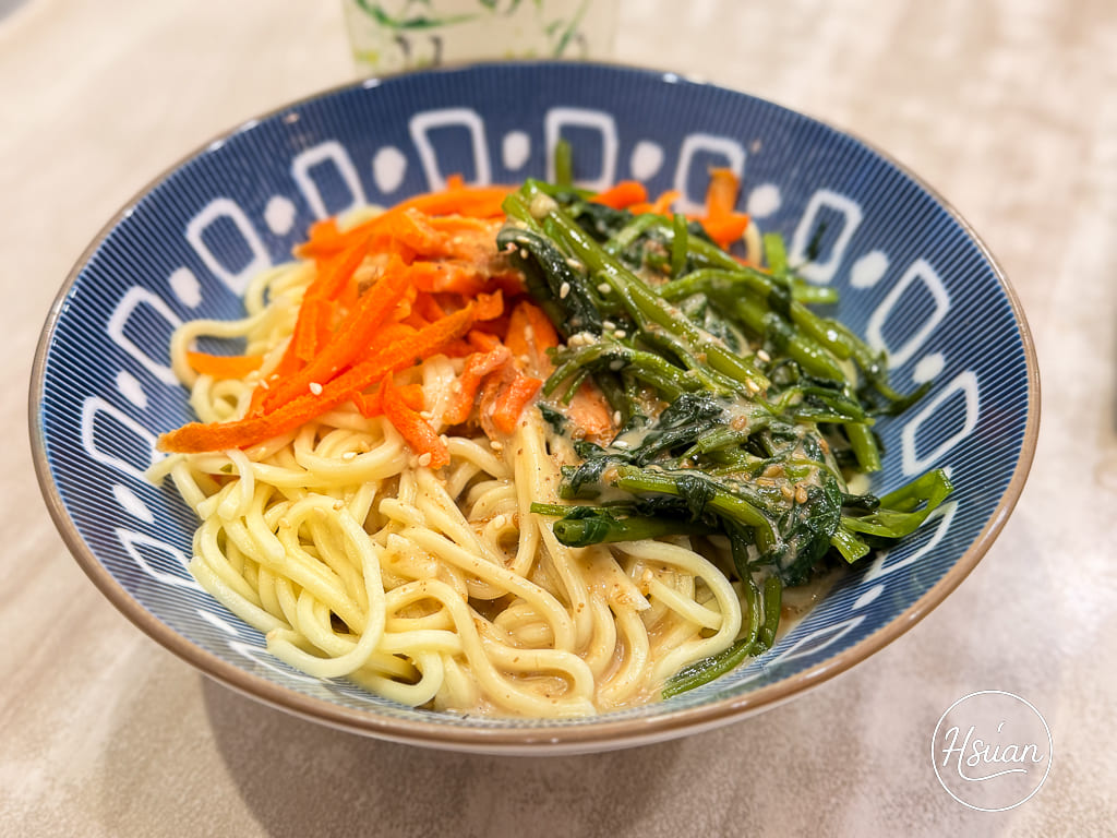 【東區美食】胡記通化街米粉湯微風大安旗艦店｜捷運忠孝復興站美食 一碗50元的大安區小吃，東區的小確幸啊! @About Hsuan美美媽咪親子美食旅遊