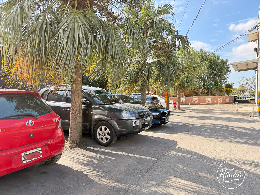 中壢平鎮聚餐首選 台灣番鴨園區金陵店 臉盆薑母鴨霸氣上桌，雞油拌飯、麵線吃到飽，還有大魚池溜滑梯可以玩耍 @About Hsuan美美媽咪親子美食旅遊