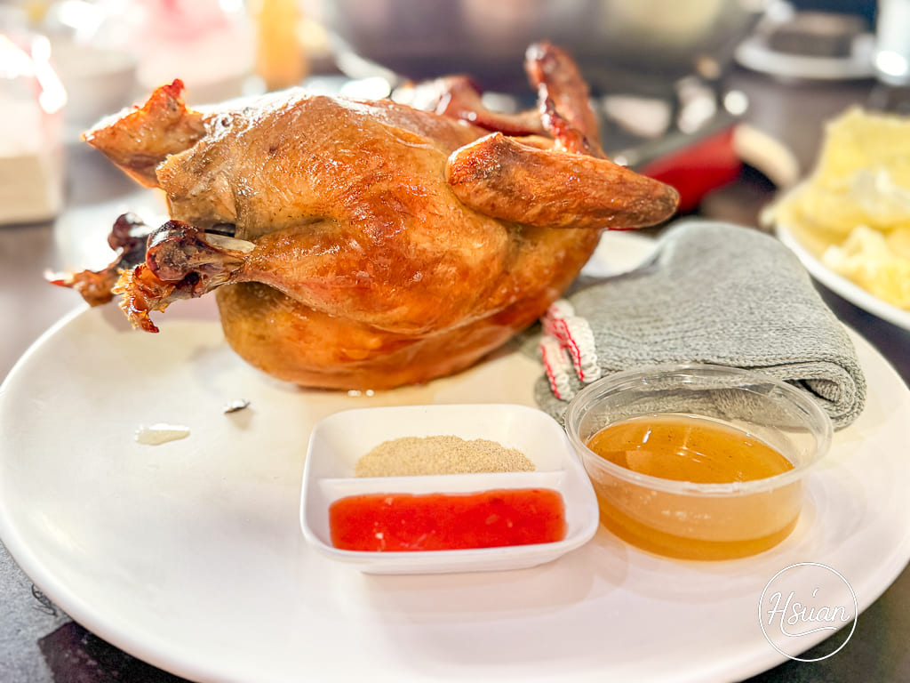 中壢平鎮聚餐首選 台灣番鴨園區金陵店 臉盆薑母鴨霸氣上桌，雞油拌飯、麵線吃到飽，還有大魚池溜滑梯可以玩耍 @About Hsuan美美媽咪親子美食旅遊