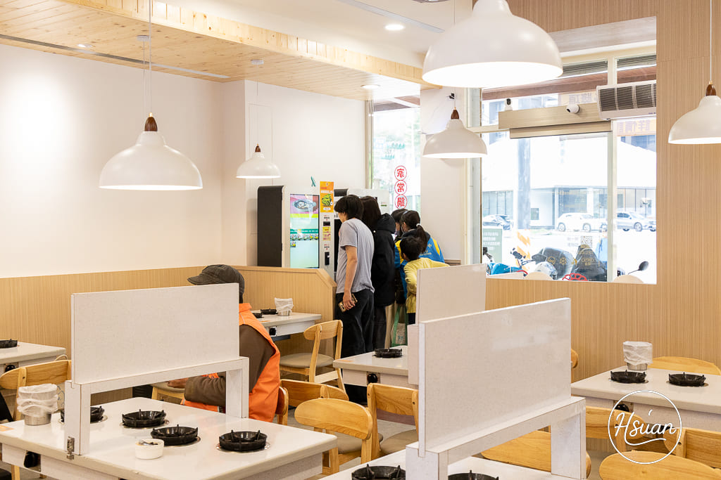 【青埔美食】二訪台福飽飽鍋青埔店!全新裝潢更美了,竟然還有「珍珠豆花仙草凍、DIY棉花糖、自製綠豆沙」吃到飽?最低 $165 起! @About Hsuan美美媽咪親子美食旅遊 【青埔美食】二訪台福飽飽鍋青埔店!全新裝潢更美了,竟然還有「珍珠豆花仙草凍、DIY棉花糖、自製綠豆沙」吃到飽?最低 $165 起! @About Hsuan美美媽咪親子美食旅遊