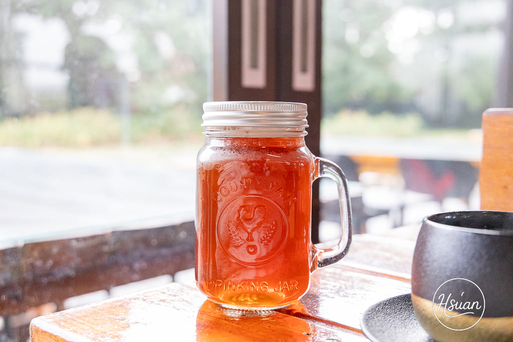 【桃園觀音美食】崙坪好客食堂旗艦店：藏身森林中的日系日式木屋，來軍中廣播站吃道地客家味！ @About Hsuan美美媽咪親子美食旅遊