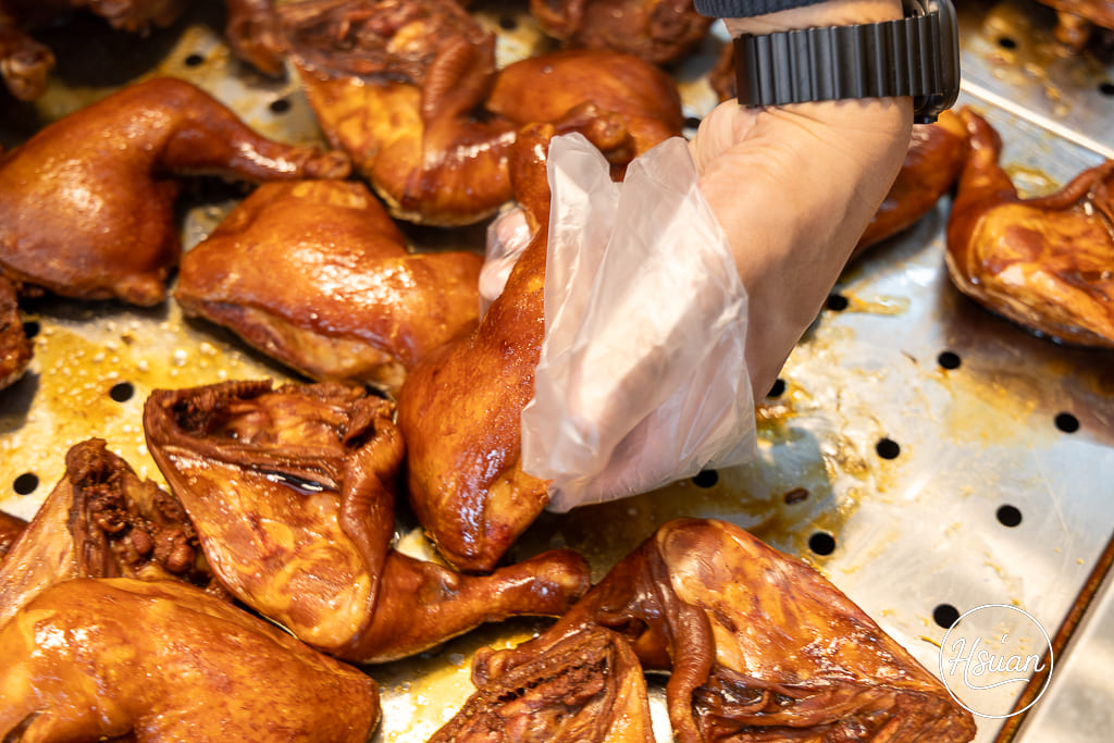 【桃園龜山美食】陸光眷村老滷 排隊也要吃的神級滷味！14隻雞腳$100 超高CP值，揭秘只送不賣的靈魂油潑辣子 @About Hsuan美美媽咪親子美食旅遊