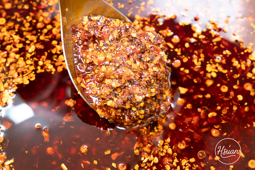 【桃園龜山美食】陸光眷村老滷 排隊也要吃的神級滷味！14隻雞腳$100 超高CP值，揭秘只送不賣的靈魂油潑辣子 @About Hsuan美美媽咪親子美食旅遊