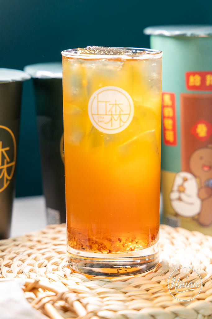 桃園南崁下午茶推薦｜丘森茶室南崁旗艦店：手搖飲也能優雅內用？必喝得獎重乳白玉璽，南崁歐風質感手搖店新指標！ @About Hsuan美美媽咪親子美食旅遊