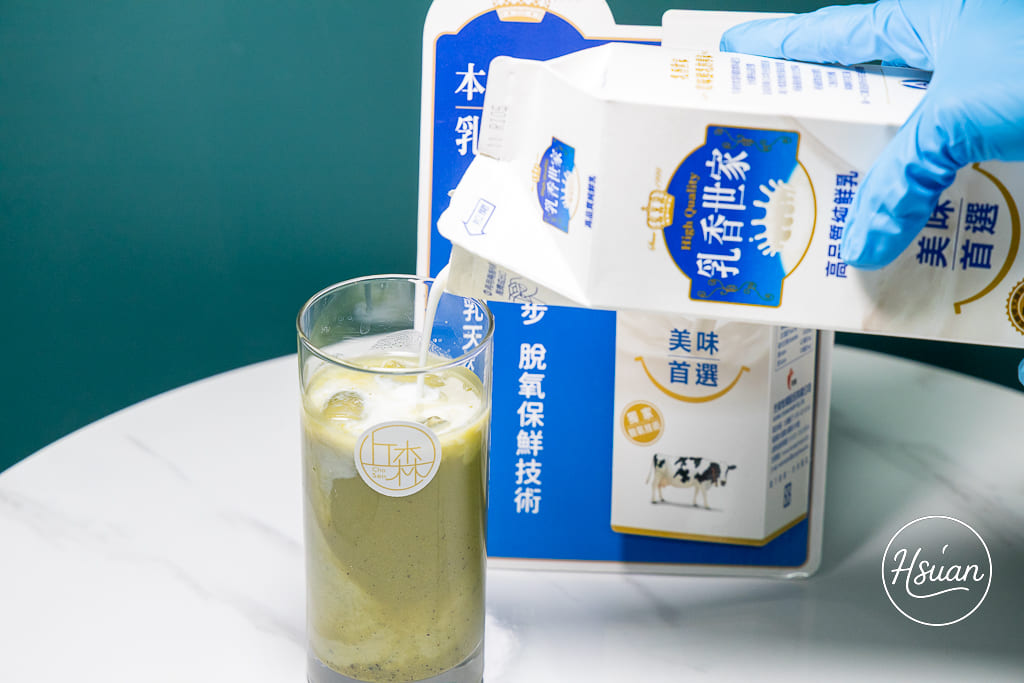 桃園南崁下午茶推薦｜丘森茶室南崁旗艦店：手搖飲也能優雅內用？必喝得獎重乳白玉璽，南崁歐風質感手搖店新指標！ @About Hsuan美美媽咪親子美食旅遊